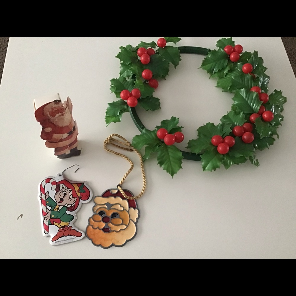 Vintage 70’s 80’s Christmas decor( minus wreath)